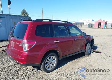 2011 Subaru Forester 2.5X Limited из США, поврежденный, VIN JF2SHAEC3BH762609